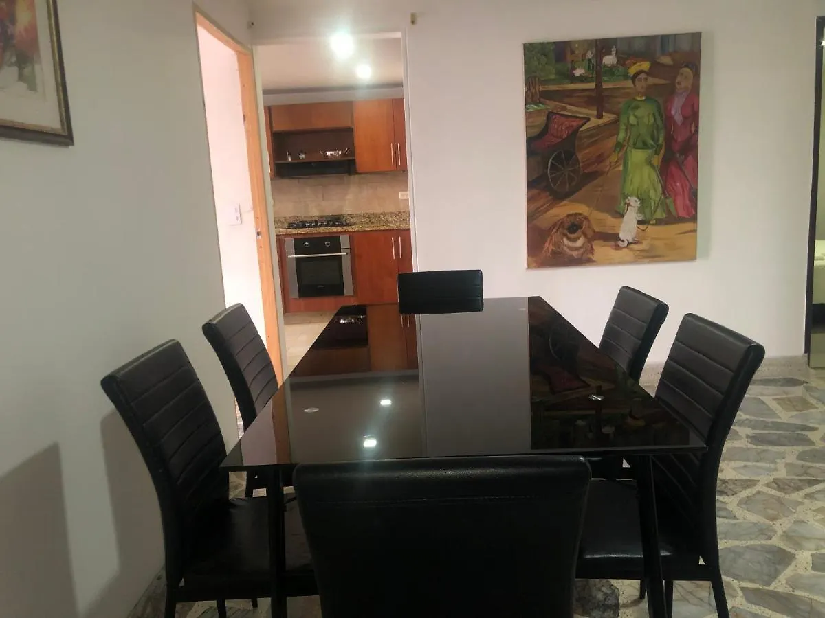 Apartamento Apartamento Comodo En Laureles, Grande , Centrico , Bien Ubicado Apto303 Medellín Colombia