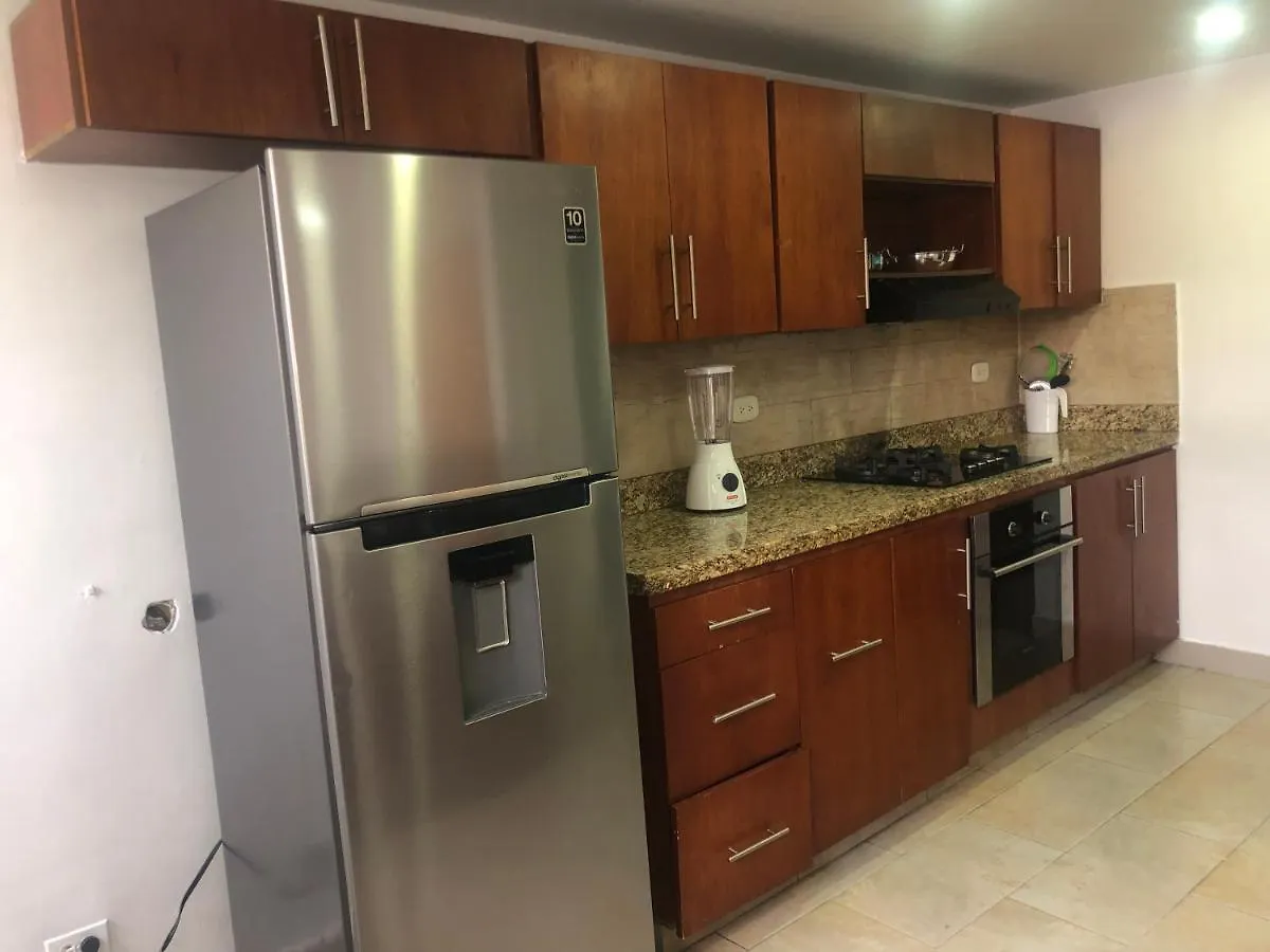 Apartamento Apartamento Comodo En Laureles, Grande , Centrico , Bien Ubicado Apto303 Medellín Colombia