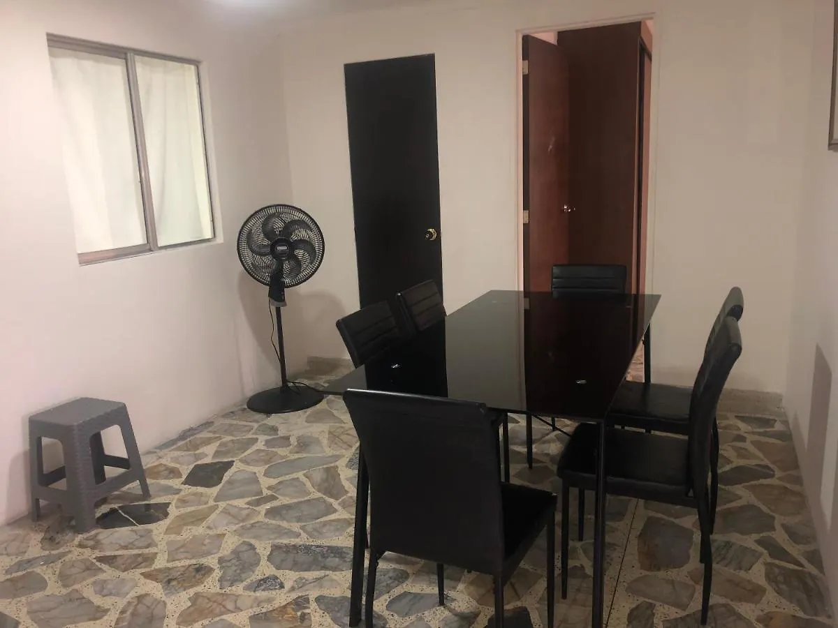 Apartamento Apartamento Comodo En Laureles, Grande , Centrico , Bien Ubicado Apto303 Medellín