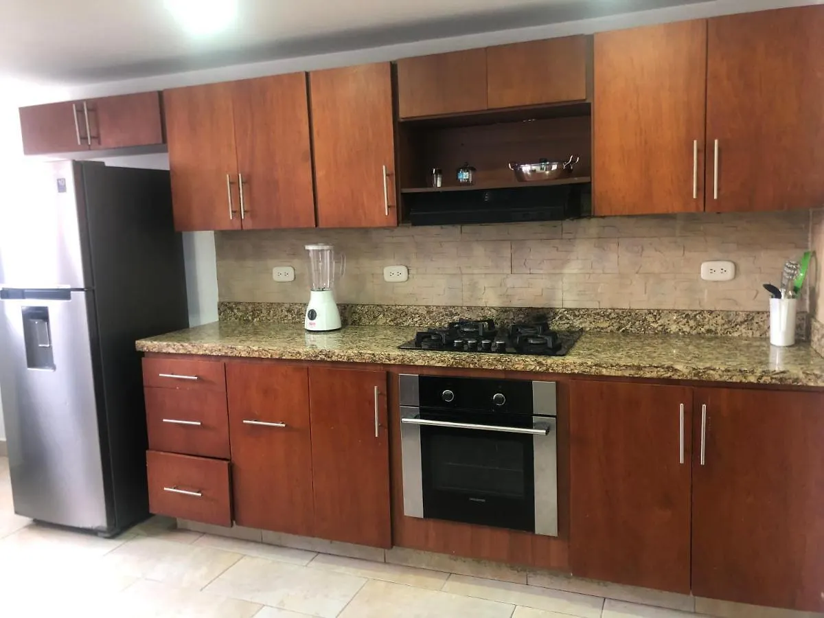 Apartamento Apartamento Comodo En Laureles, Grande , Centrico , Bien Ubicado Apto303 Medellín Colombia