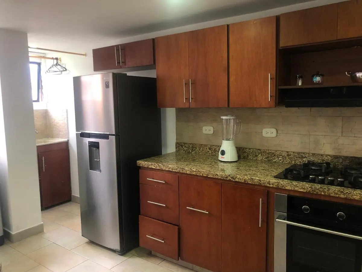 Apartamento Apartamento Comodo En Laureles, Grande , Centrico , Bien Ubicado Apto303 Medellín 0*,  Colombia