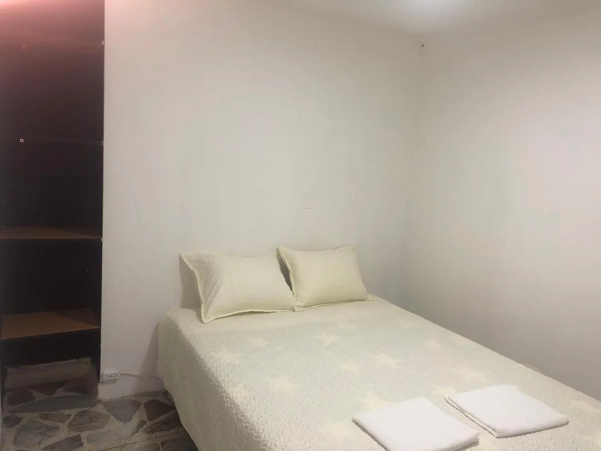 Apartamento Apartamento Comodo En Laureles, Grande , Centrico , Bien Ubicado Apto303 Medellín