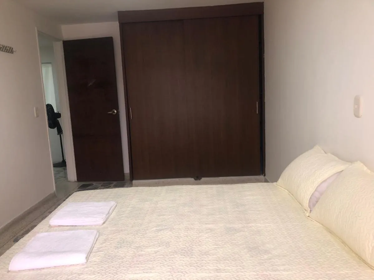 Apartamento Apartamento Comodo En Laureles, Grande , Centrico , Bien Ubicado Apto303 Medellín