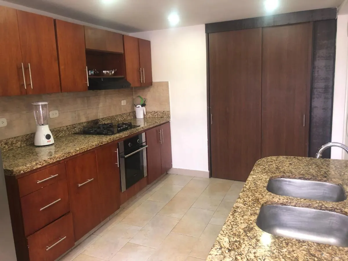 Apartamento Apartamento Comodo En Laureles, Grande , Centrico , Bien Ubicado Apto303 Medellín