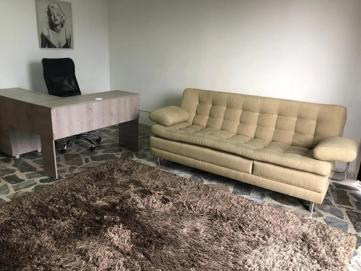 Apartamento Apartamento Comodo En Laureles, Grande , Centrico , Bien Ubicado Apto303 Medellín Colombia