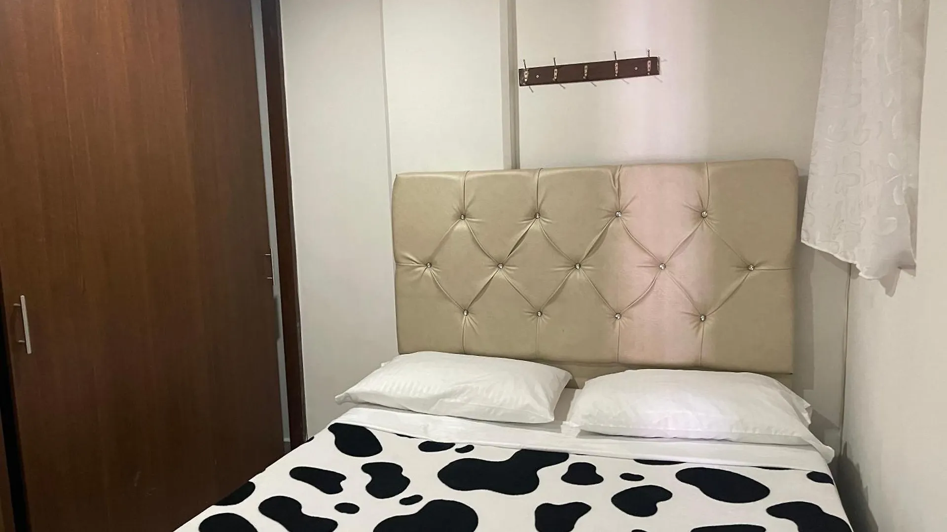 Apartamento Apartamento Comodo En Laureles, Grande , Centrico , Bien Ubicado Apto303 Medellín