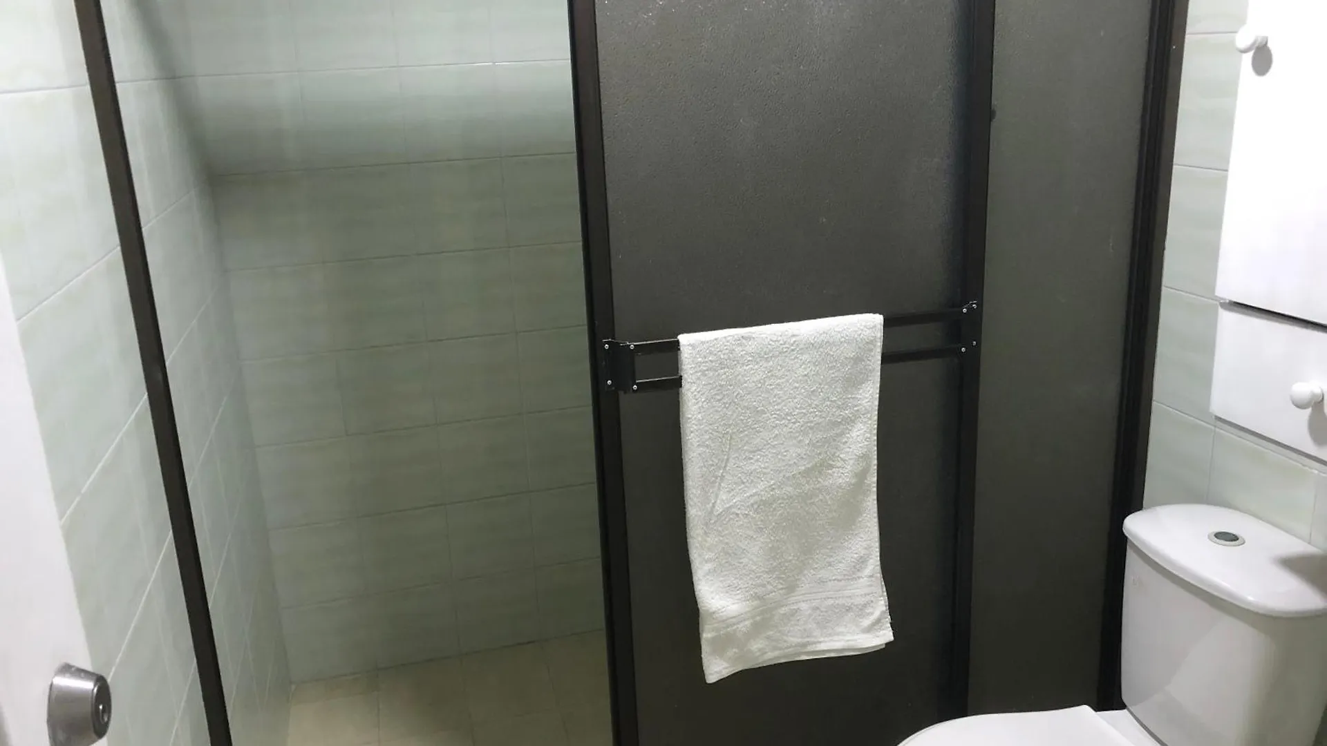 Apartamento Apartamento Comodo En Laureles, Grande , Centrico , Bien Ubicado Apto303 Medellín