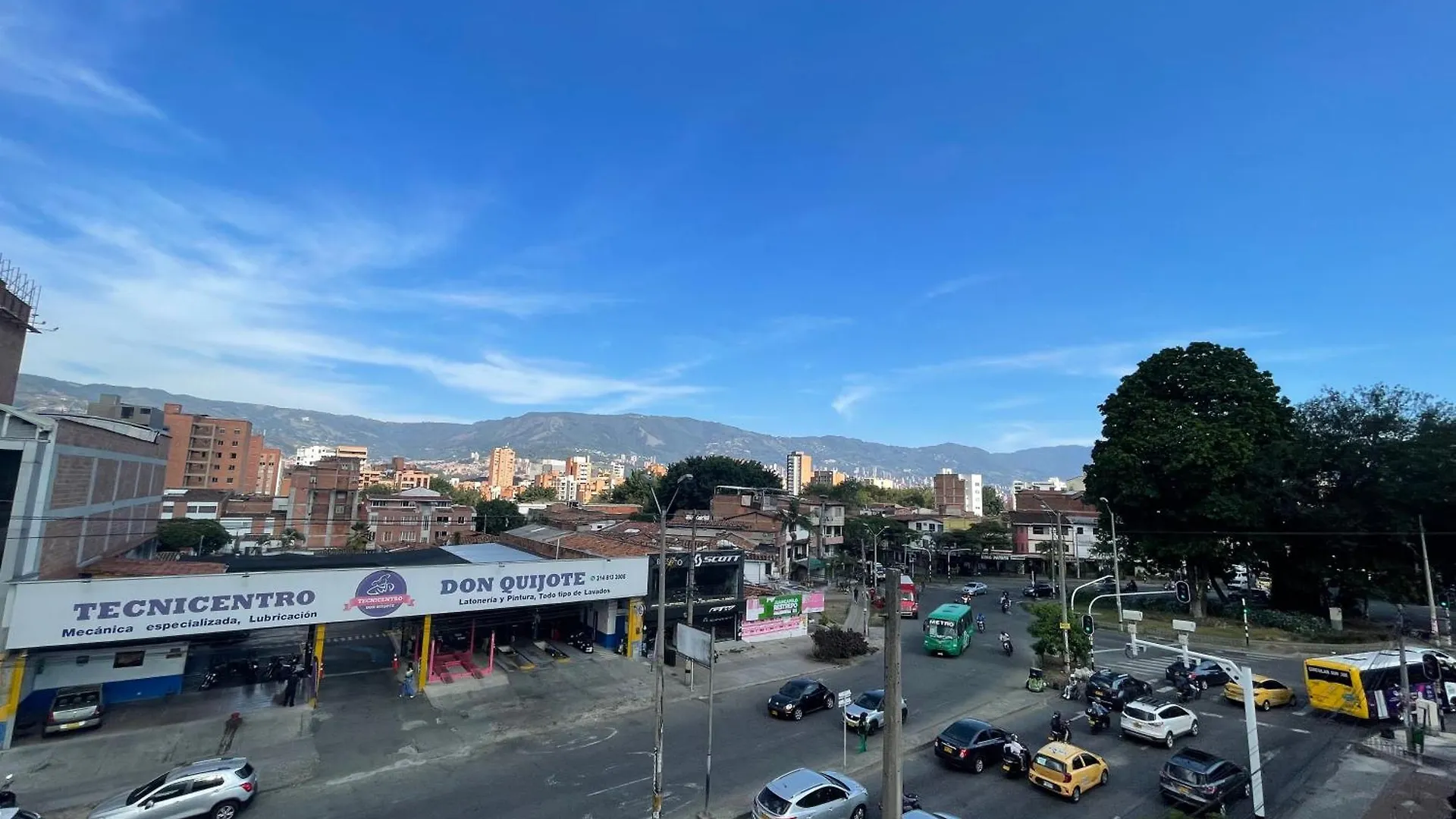 Apartamento Apartamento Comodo En Laureles, Grande , Centrico , Bien Ubicado Apto303 Medellín